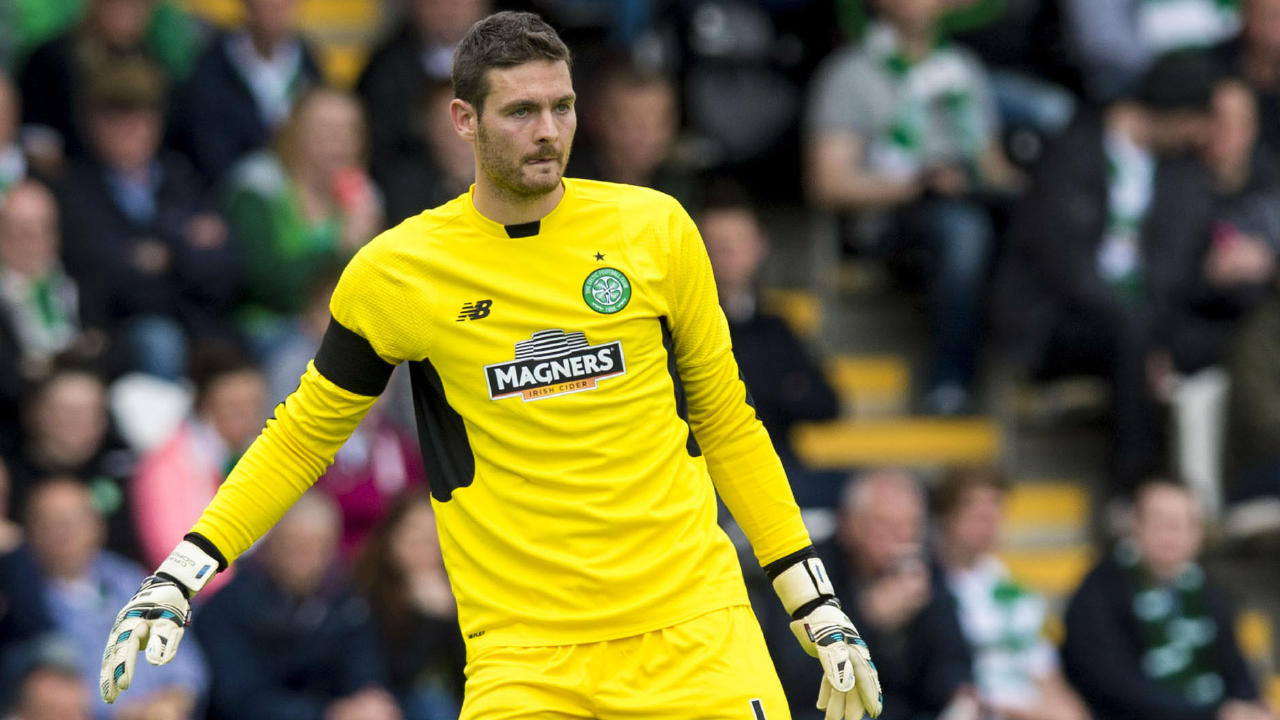 Celtic goalkeeper Craig Gordon signs contract extension until 2018