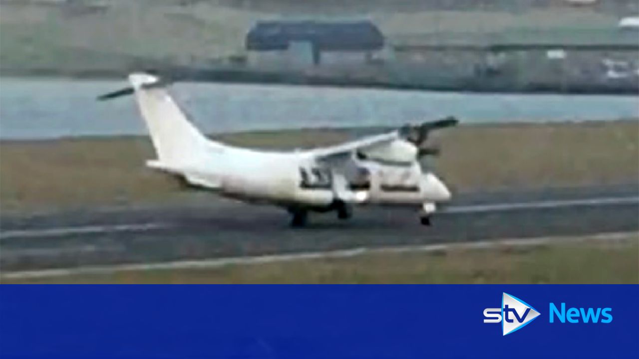 Plane veered off runway after landing in high winds