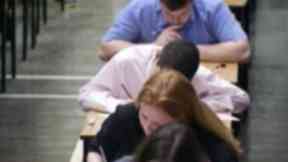 Petition: Pupils in online campaign over physics exam.