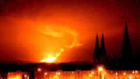 Mossmorran flare as seen from Edinburgh.