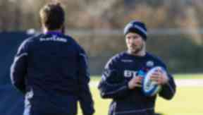Peter Horne will take the number 10 jersey.