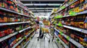 Food waste warnings are to be introduced in some supermarkets.