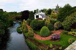 Alloway from the top of Brig o' Doon.