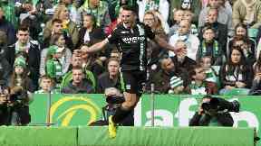 Neil Lennon confirmed on Friday that John McGinn is fit for the visit of Dundee despite recent knocks.