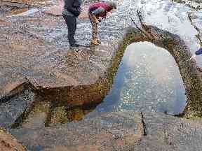 The tale says a doctor had a bath carved into the rocks for curing ailments.