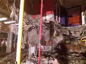 The collapse left 22 people with various injuries.