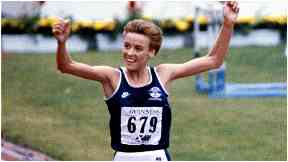 Liz McColgan, then Liz Lynch, won gold in 1986.