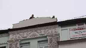 Mr Saakashvili climbed on the roof to alert supporters to his arrest.