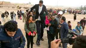 Crowds flocked around the pair when the arrived at Giza.