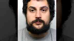 Risk: Alencar walked away 'calmly'.