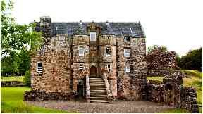 Rowallan Castle: Ancient building steeped in history.