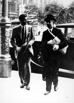 JFK meets Lord Provost Patrick Dollan in Glasgow.