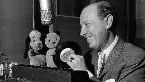 Auction: Harry Corbett with his puppets Sooty and Sweep.