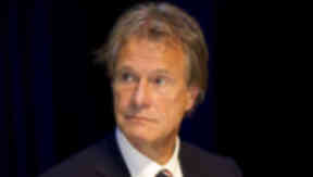 Alastair Johnston instructed Smith and Bian to meet with Whyte.