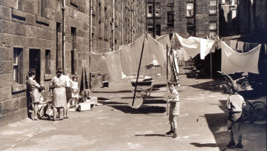 Annie's Loo book marks beginning of local housing associations in Govan