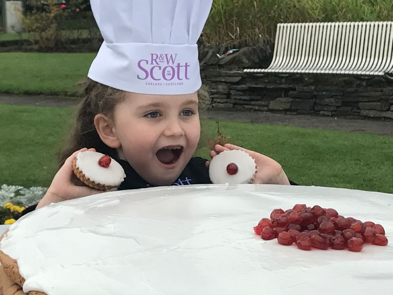 Crumbs! Is this the biggest Empire Biscuit in the world? STV News