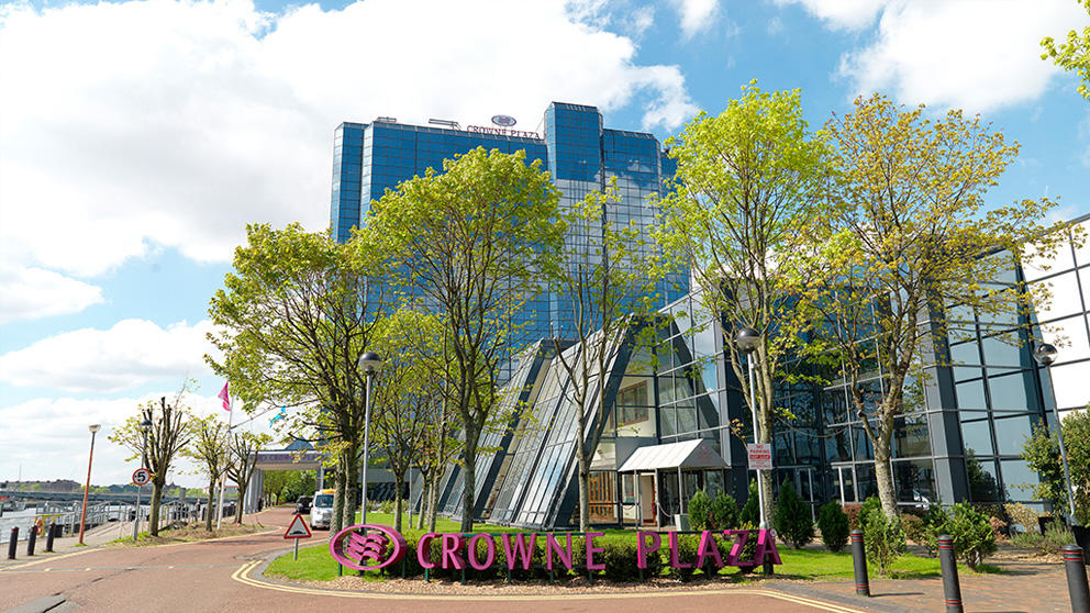 Crowne 1