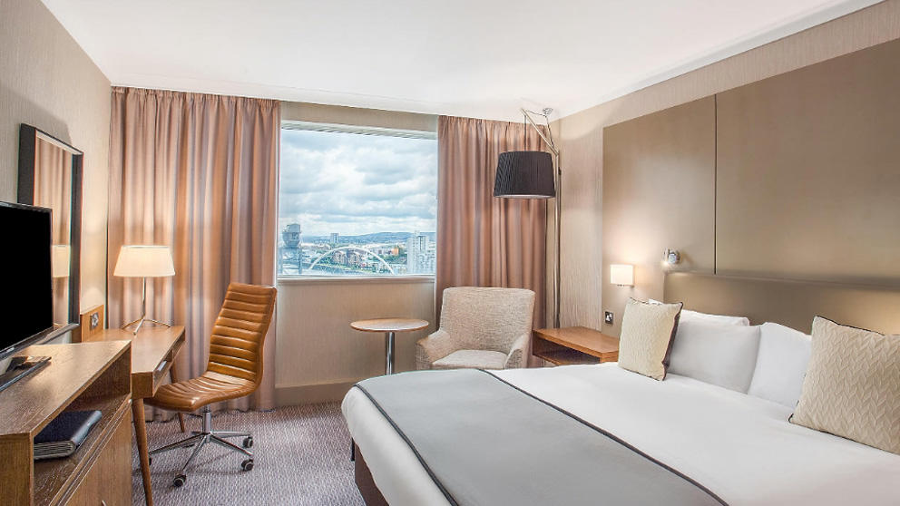 Crowne 5